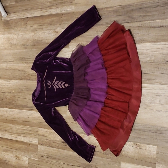 DISNEY FROZEN 11 PRINCESS ANNA DRESS GIRLS SZ MEDIUM - Picture 2 of 9